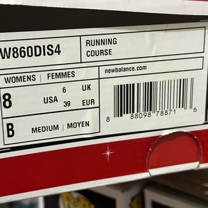 NIB New Balance Run Disney Minnie Mouse shoes.